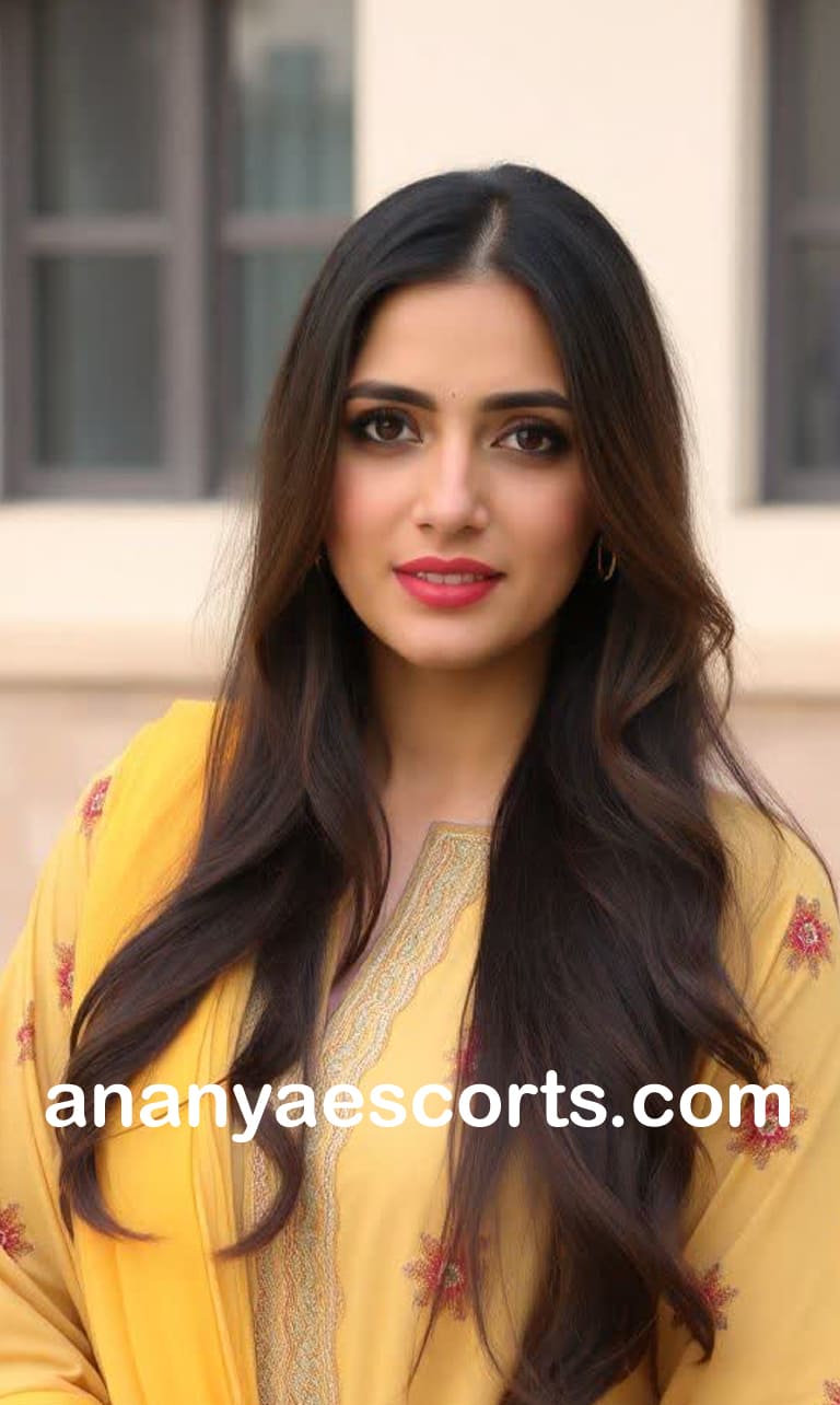 Ujhani Escorts